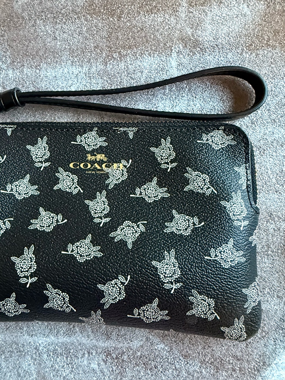 Coach Black with white flowers Cardholder Wristlet with Gold Hardware wallet